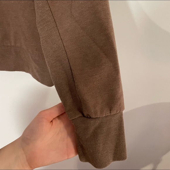 Turtleneck sweater in dusty pink - Picture 3 of 4